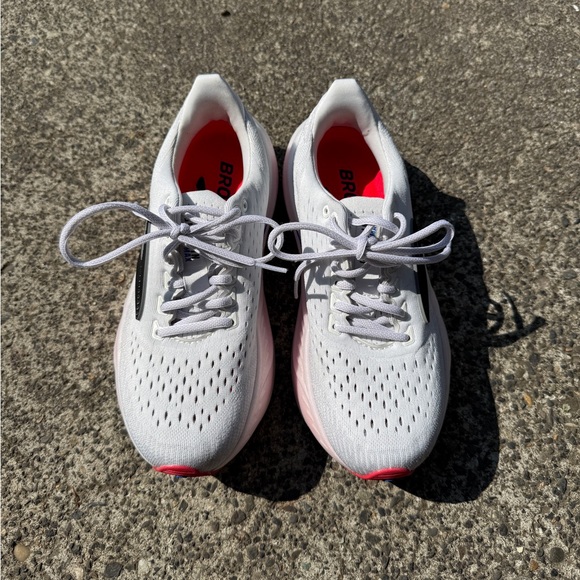 NWOT Women’s Brooks Glycerin Max Running Shoes - Picture 2 of 6